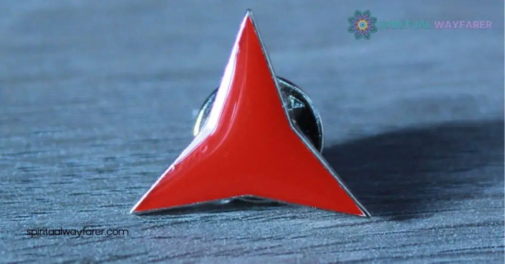 Unlock the 3 Pointed Star: Deep Dive into Its Spiritual Meaning & Symbolism 4 Incorporating the 3 Pointed Star into Your Life