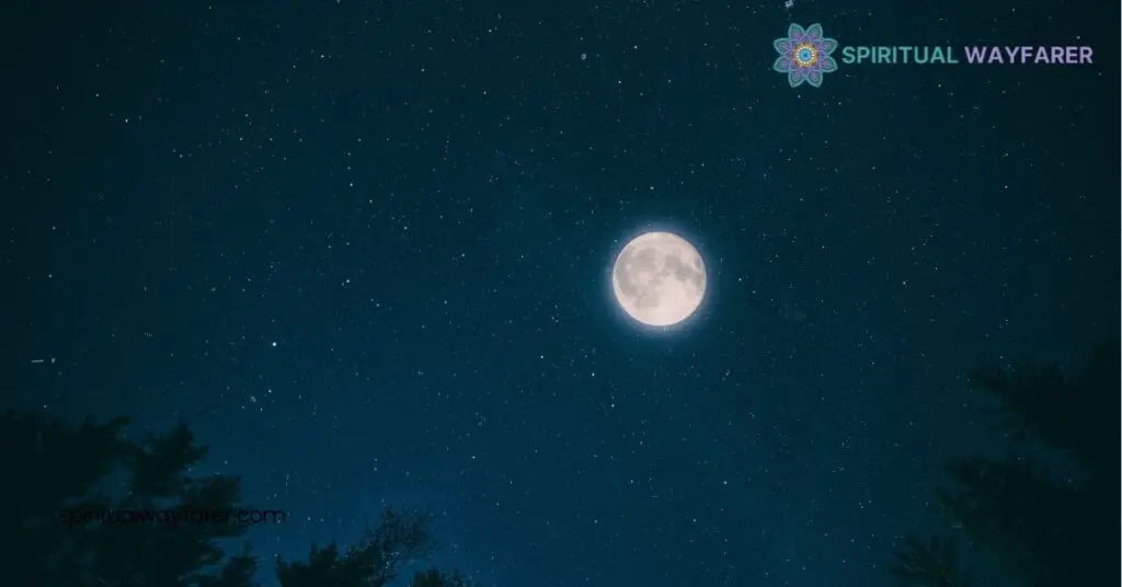 Why Drawn to Moon Spiritual Meaning: Discover the Deeper Connection 4 Personal Interpretations and Experiences